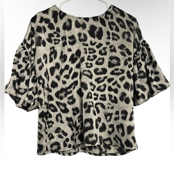 TCEC Tops - TCEC blouse Leopard print in gray and black color size:S